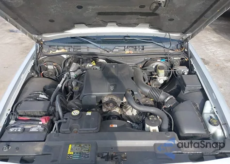 2003 Mercury Grand Marquis Gs из США, поврежденный, VIN 2MEFM74W93X660466